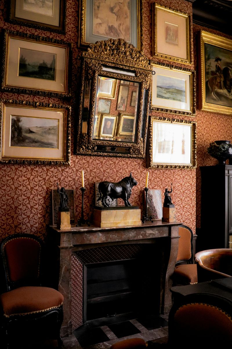 Farmhouse-Style Mantel With Vintage Accents