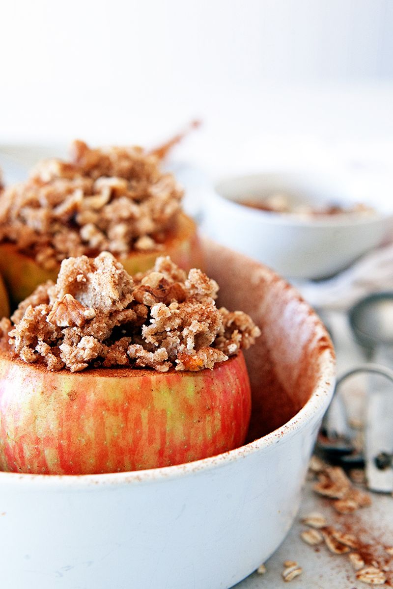 Baked Apples with Oat Streusel