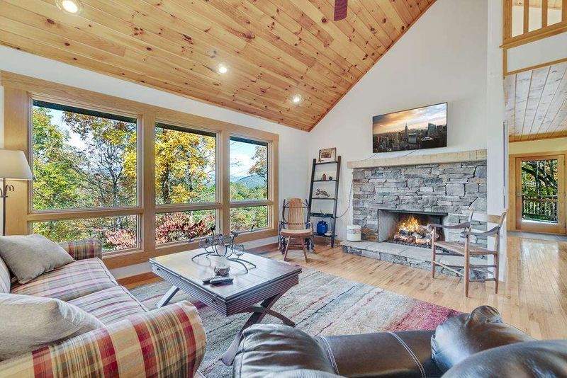12 Michigan Lake Houses That Nail Cozy Style With Layers, Textures, And A Touch Of Plaid - Decor Hint Whispering Pines Lodge