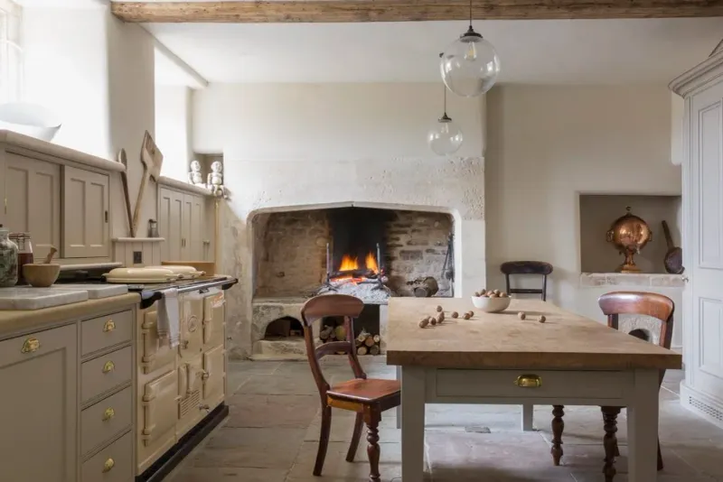 Indiana Farmhouses With Kitchens That Taste Like Home - Decor Hint Hearth & Harvest Stone Fireplace Kitchen