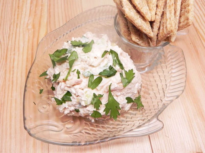 19 Oregon Plates So Good Diners Order Them Again - Decor Hint Smoked Sturgeon Dip With Rustic Bread