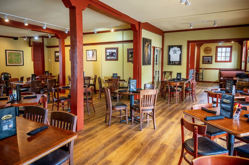 The Brown Barrel & Blind Harry's