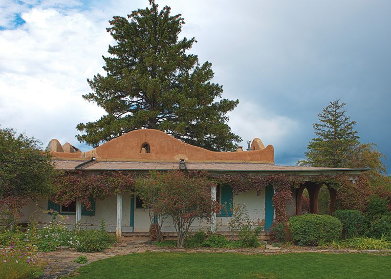 10 New Mexico Casitas With Classic Adobe Appeal - Decor Hint Silver City Artist's Adobe