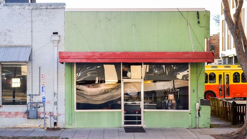 6 North Carolina Restaurants Locals Recommend And 6 They Can't Get Enough Of - Decor Hint Poole's Downtown Diner