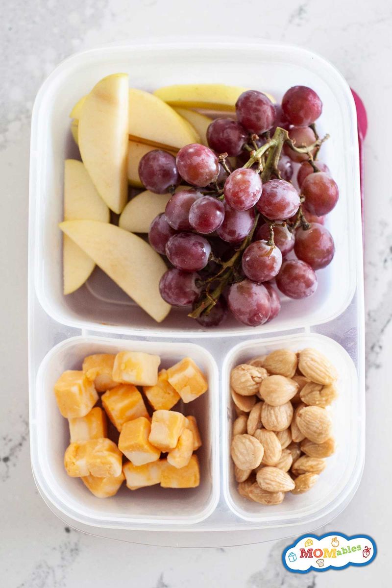 Cheese And Crackers With Apple Slices: Deconstructed Delight