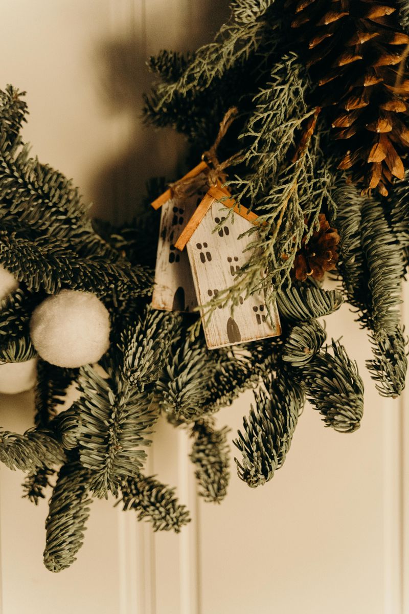 10 Halloween Wreath Ideas That Look Store Bought - Decor Hint Rustic Twig and Pinecone Wreath