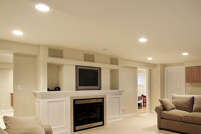 Harsh Overhead Lighting Without Layers