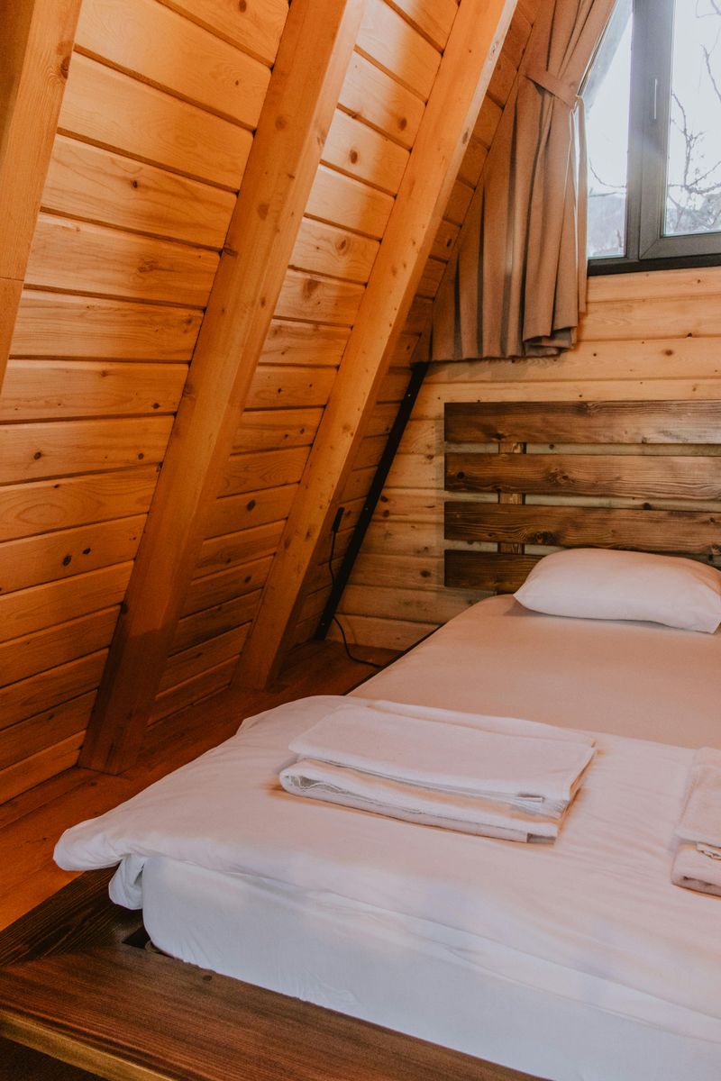 Cabins With Loft Sleeping Areas
