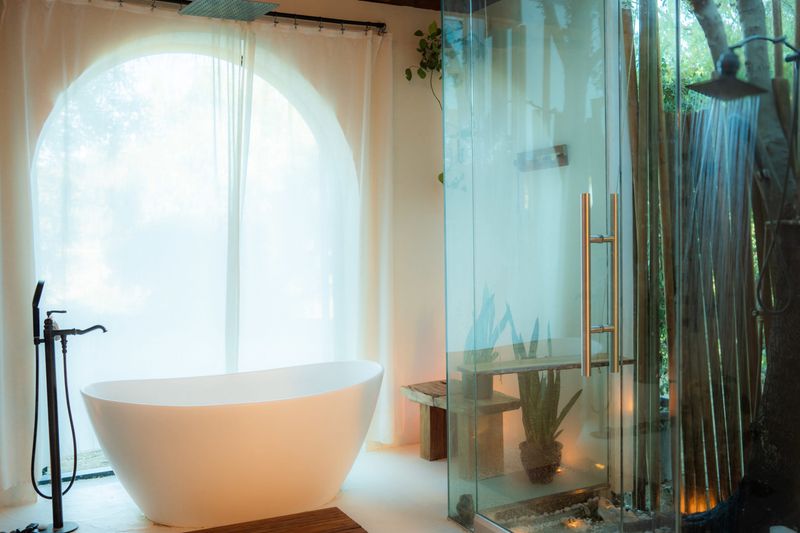 15 Key Reasons California's Luxury Cabin Style Is Taking Over The U.S. - Decor Hint Spa-Like Bathrooms That Rejuvenate