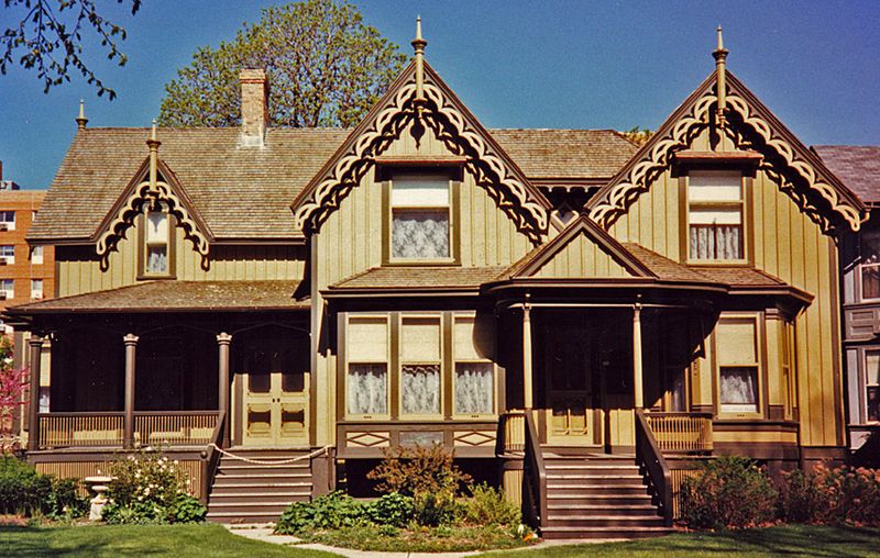 7 Farmhouses In Illinois That Prove Rustic Can Still Feel Fresh - Decor Hint Historic Farmhouse With Original Woodwork
