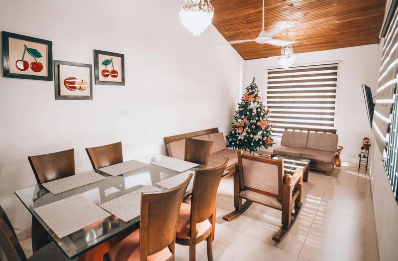 14 Design Styles That Look Great On Pinterest, But Not Always At Home - Decor Hint Glass Dining Tables