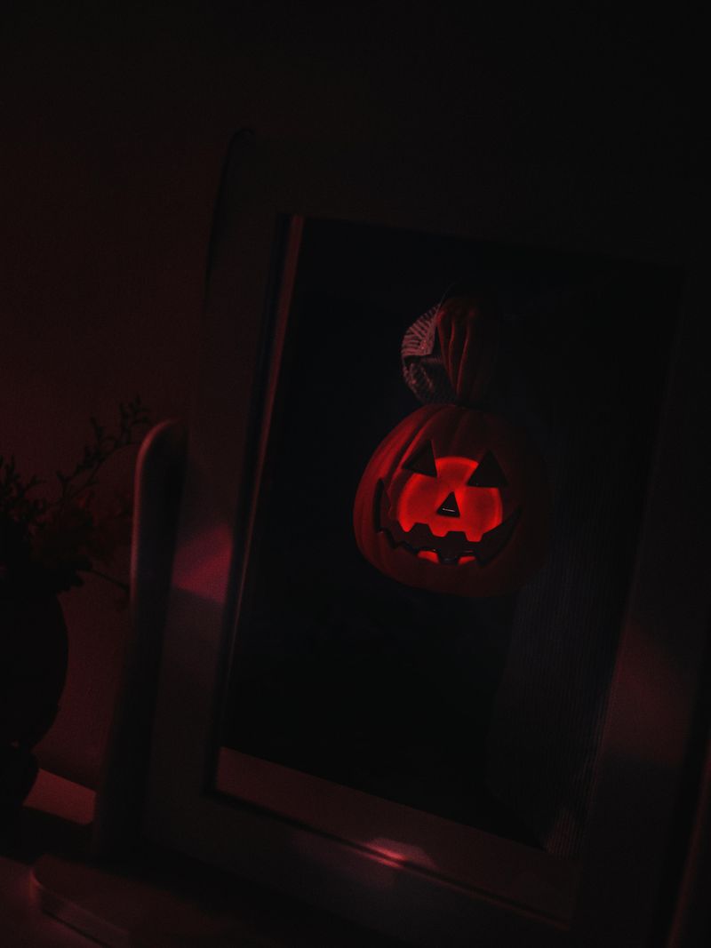 Haunted Mirror Accents