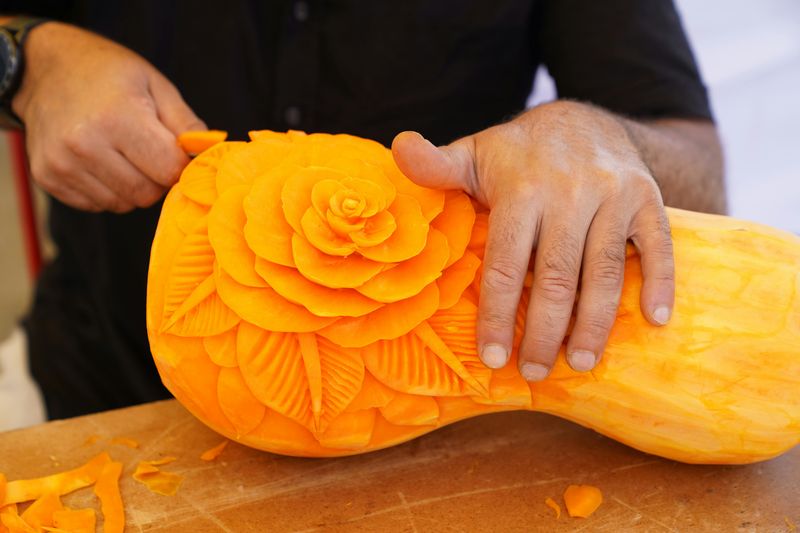 Nature-Themed Carvings With Leaves And Vines