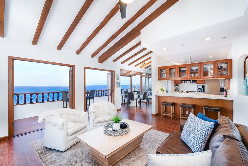 Dana Point Coastal Kitchen