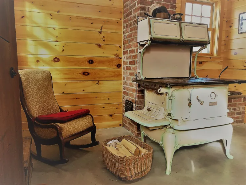 Farmhouse Kitchen Heartbeat