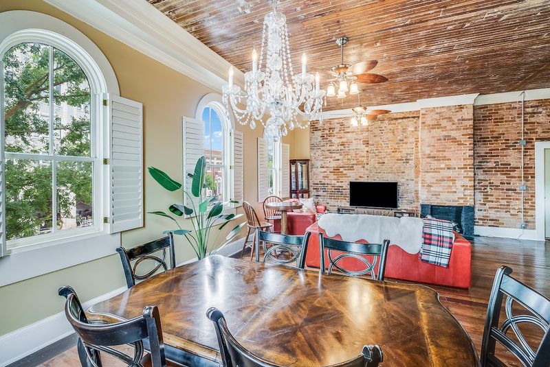 10 Southern-Chic Dining Rooms In Georgia You'll Love Forever - Decor Hint Thomasville's Plantation-Inspired Gathering Space
