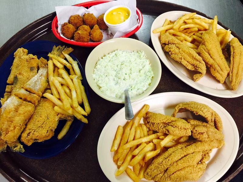 Jordan's Fish Camp (State Line / Waynesboro area, MS)