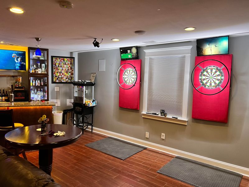 12 Ohio Basement Game Rooms Done In A Weekend - Decor Hint Digital Dart Zone