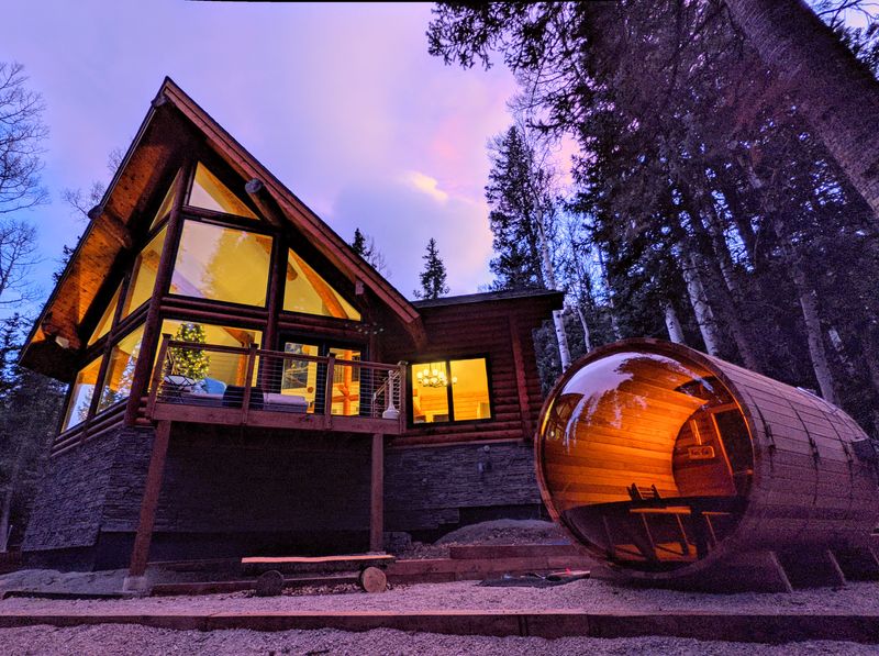 A+ Creek Views Log Cabin – Clear Creek County