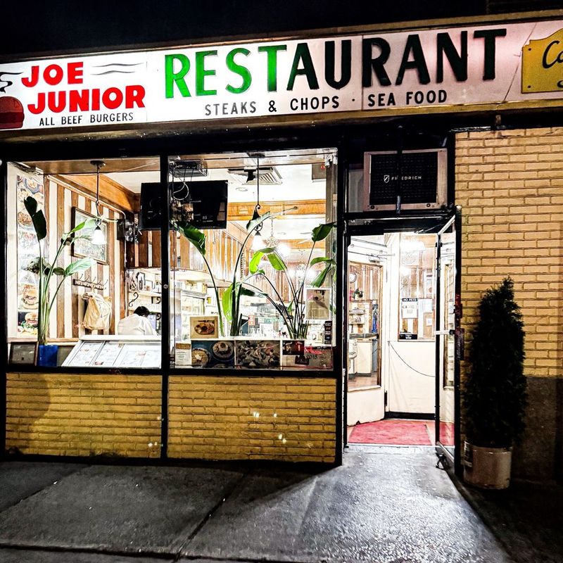 Joe Jr.: The Diner That Time Forgot (Thankfully)