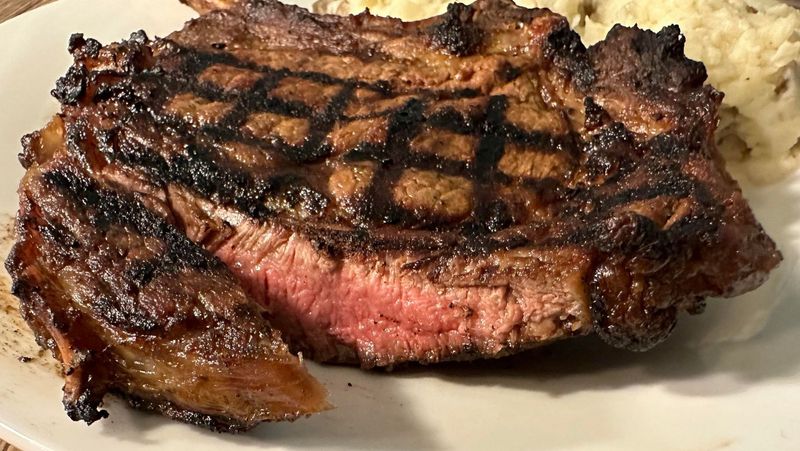 LongHorn Steakhouse – Statewide Surprise