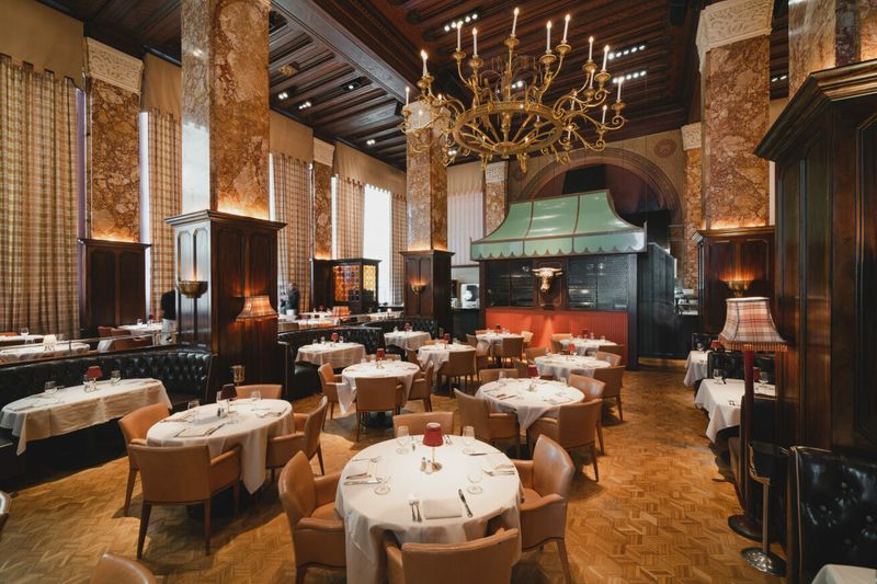 7 Pennsylvania Steakhouses Tourists Love And 7 Locals Actually Recommend - Decor Hint Butcher and Singer – Step Back to Hollywood's Golden Age