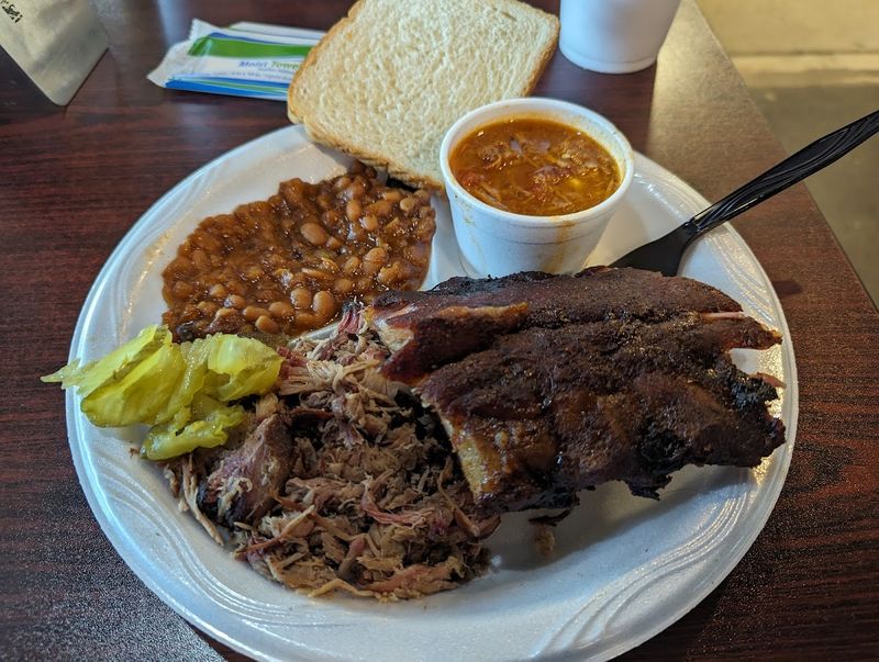 9 Georgia BBQ Joints That Nail Brunswick Stew - Decor Hint Scott's Walk-Up Bar-B-Q: Hidden Gem With Triple-Meat Magic