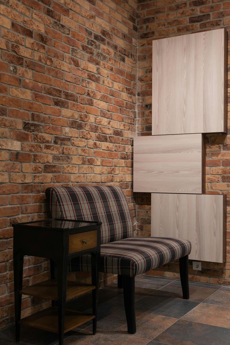 9 Retro Furniture Items That May Bring Nostalgia To Anyone Older Than 25 - Decor Hint 1970s Lounge Chairs