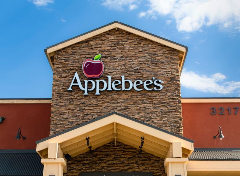 10 Chains Washington Diners Aren't Visiting Like They Used To - Decor Hint Applebee's Neighborhood Disconnect