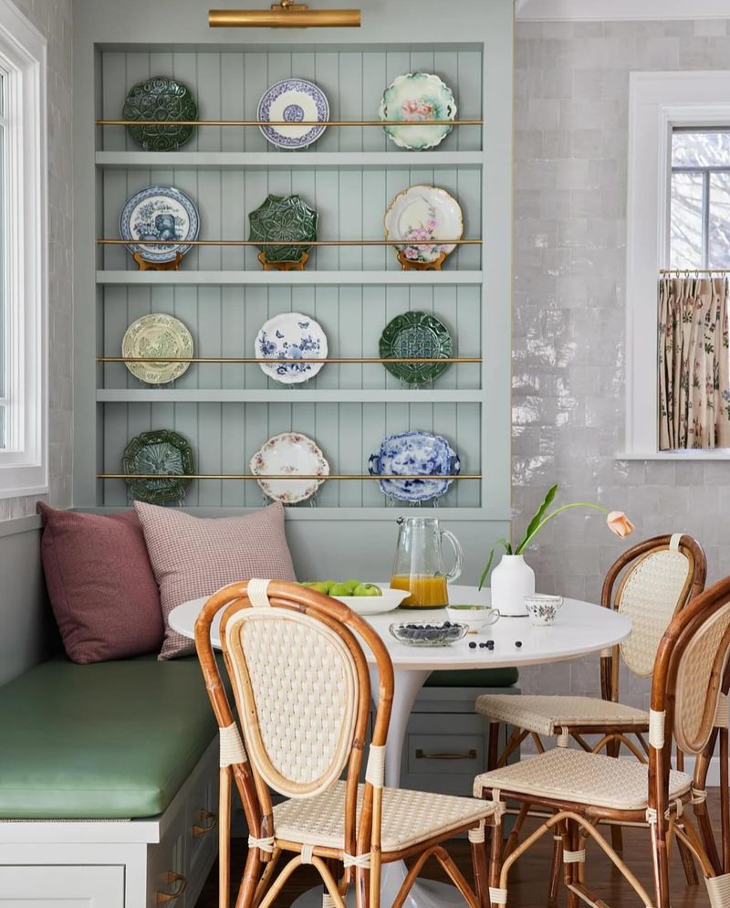 Breakfast Nooks Create Intimate Conversation Spaces