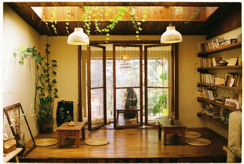 8 Home Styling Trends Professionals May Quietly Avoid - Decor Hint Lighting Style Schizophrenia