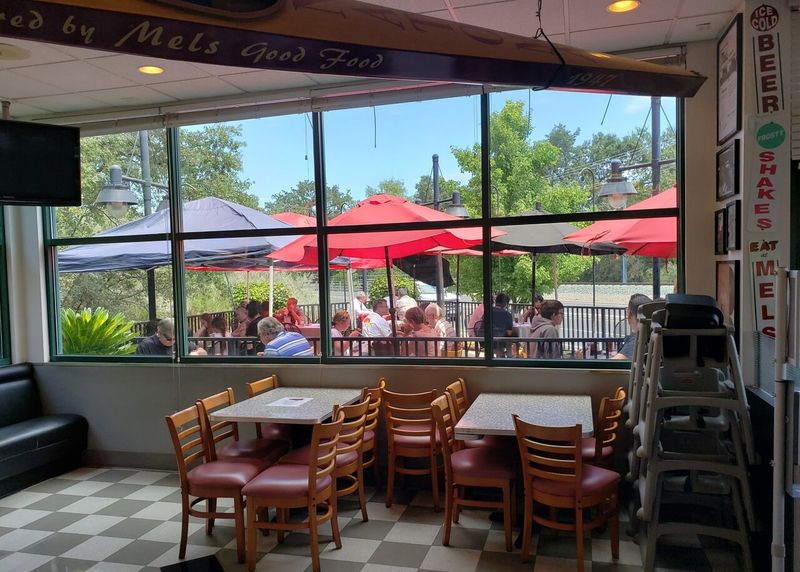 16 California Drive-Ins Where Classic Carhop Charm Still Thrives - Decor Hint Original Mels – Folsom