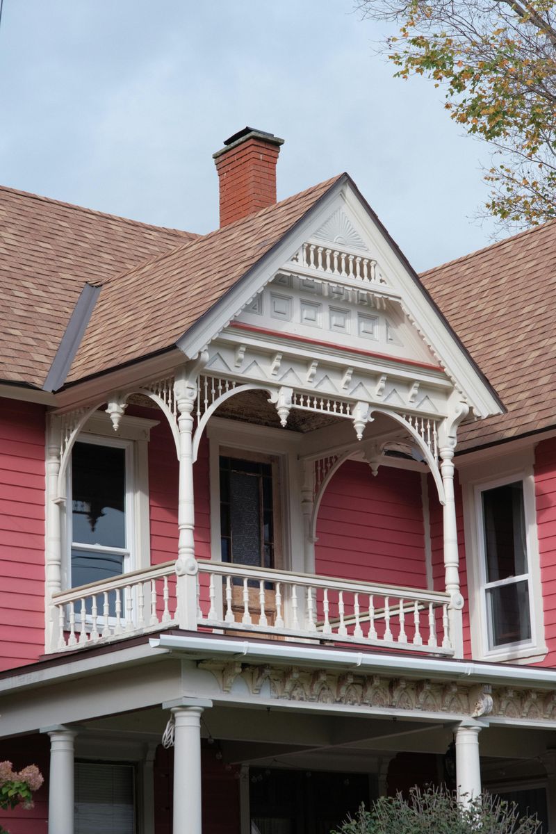 Gingerbread Woodwork That Wows