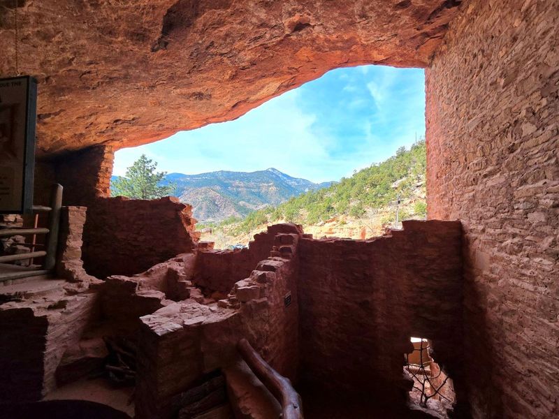 Manitou Springs' Cliff Dwelling Pumpkin Path