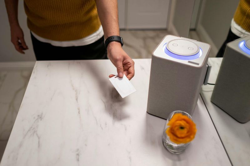 Smart Home Features That Might Not Appeal To Buyers - Decor Hint Voice-Activated Everything