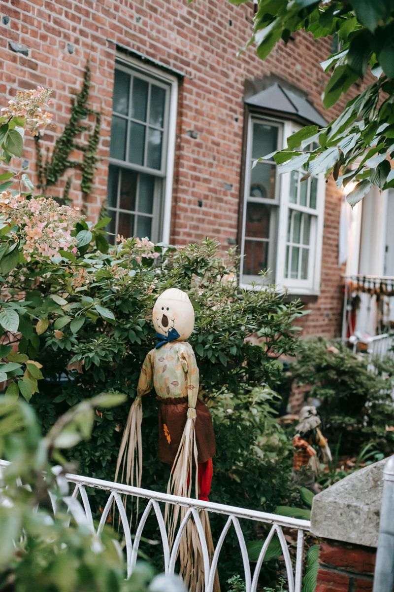 Worn-Out Scarecrows 