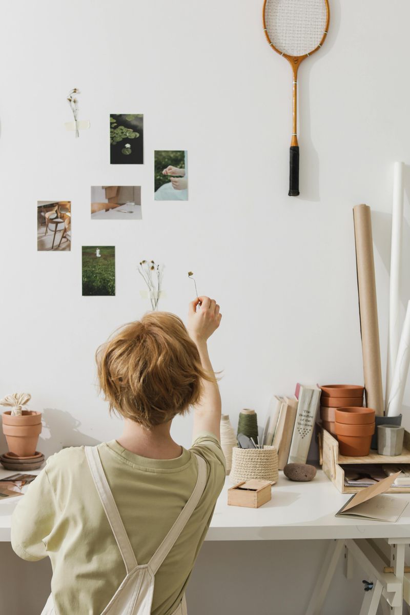 Common Decorating Mistakes To Avoid In Small Living Rooms - Decor Hint Wall-to-Wall Clutter Chaos