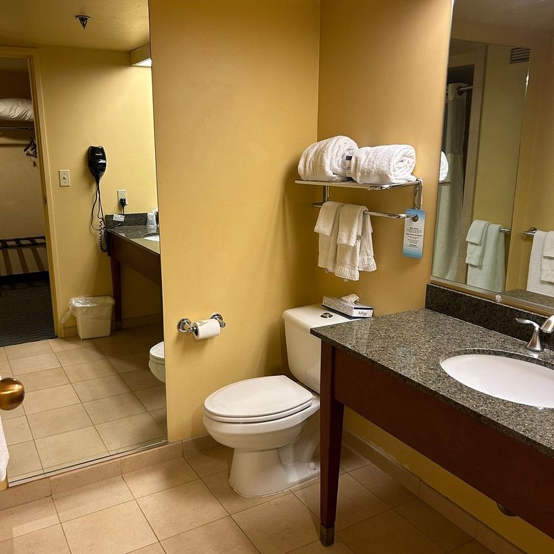 Laughlin Contemporary Bathroom