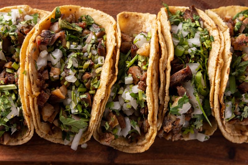 10 Affordable Florida Restaurants Everyone Raves About - Decor Hint Streetlight Taco