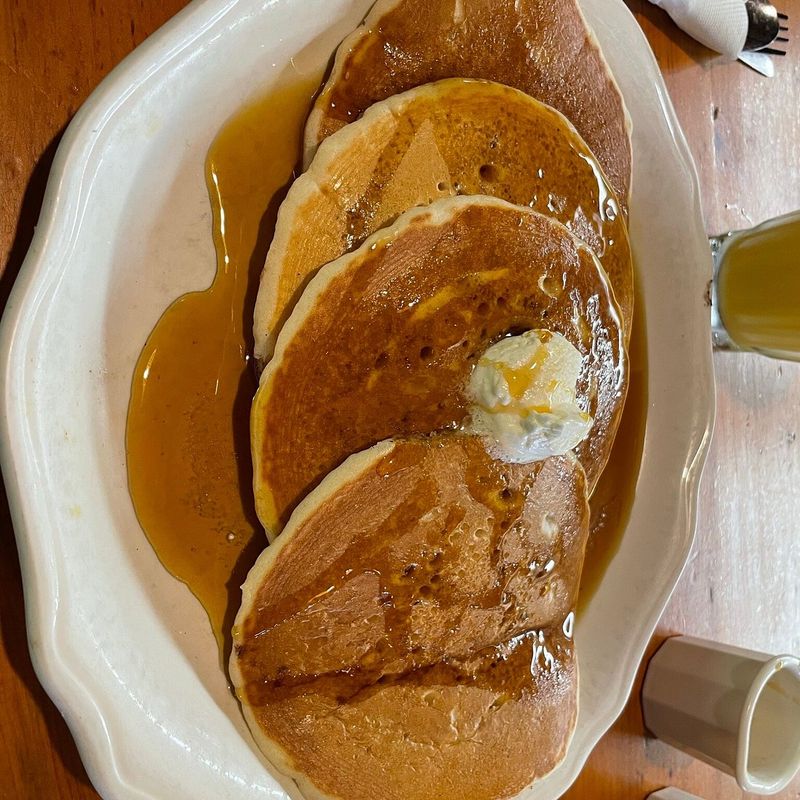 Maple Sugar & Vermont Spice, The Fluffiest Stacks In Stowe