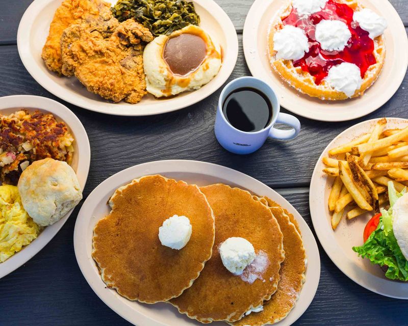 Skyway Jack's Restaurant: Breakfast Worth Waking Up For