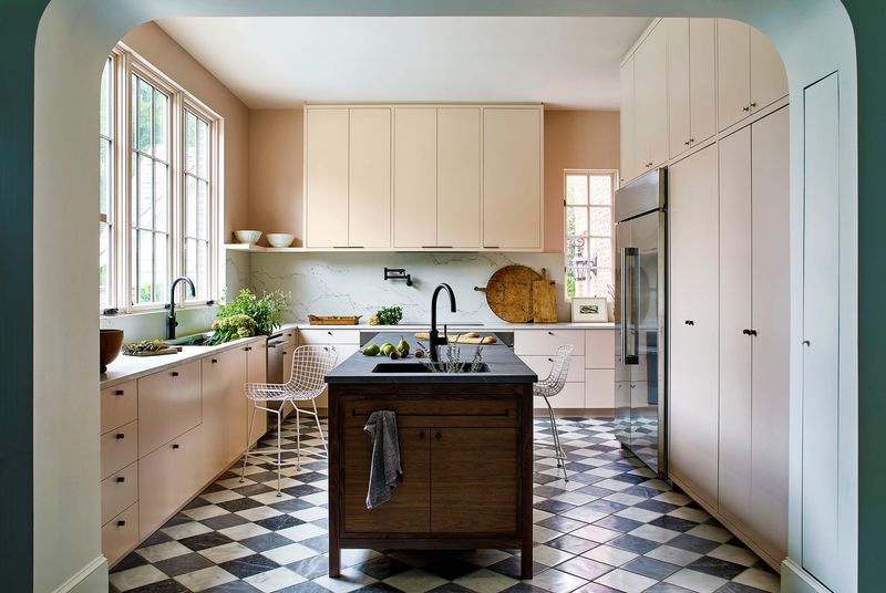 7 Decadent Details That Revived A Classic D.C. Mansion - Decor Hint Reclaimed Marble Creates Heritage Kitchen Floor