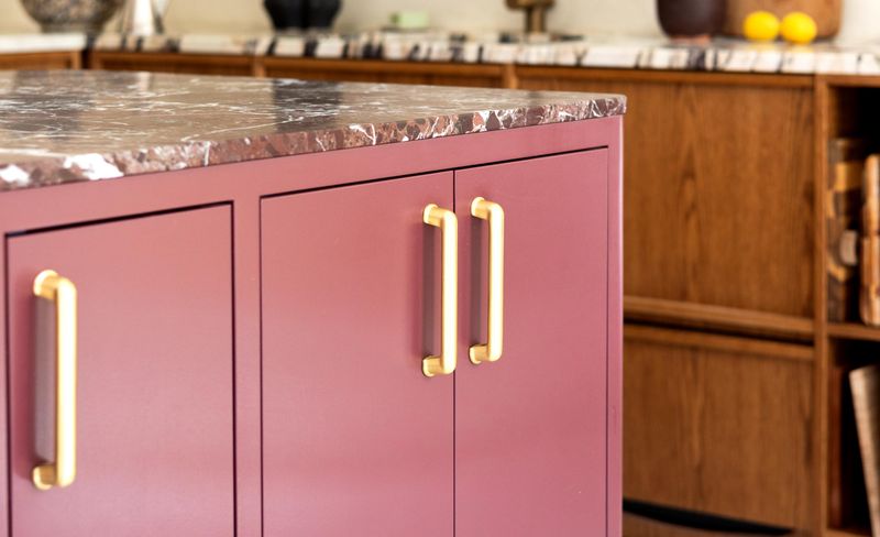 Swap Out Basic Cabinet Hardware