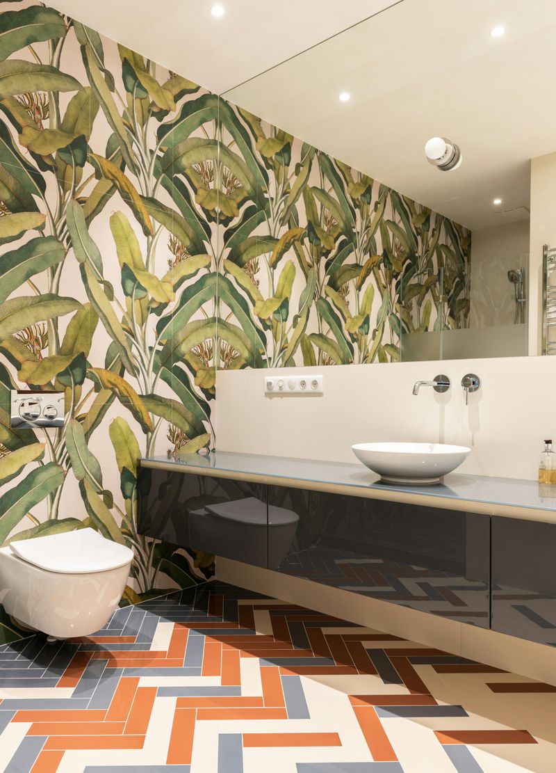Bold Accent Paint