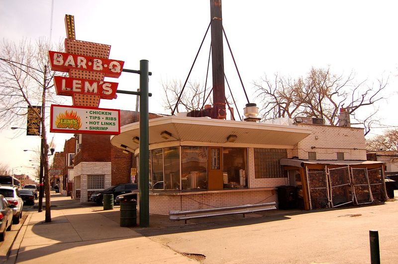 10 BBQ Spots Along Route 66 To Visit On Your Next Road Trip - Decor Hint Lem's Bar-B-Que