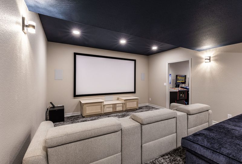 12 Ohio Basement Game Rooms Done In A Weekend - Decor Hint Movie Marathon Hideaway