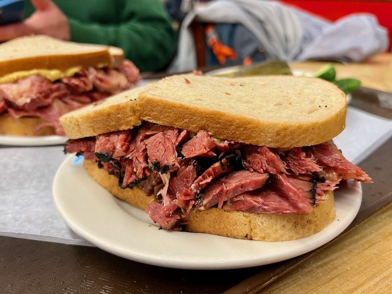 12 Tricky New York Food Names That Outsiders Always Struggle With - Decor Hint Katz's Delicatessen (KATS-iz)