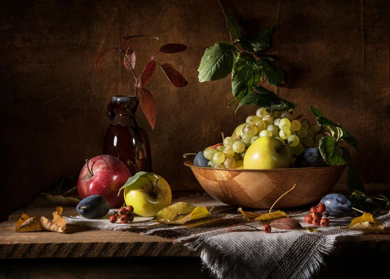 8 Rustic Fall Centerpieces To Warm Up Your Family Table - Decor Hint Farmhouse Dough Bowl With Apples, Nuts, And Moss