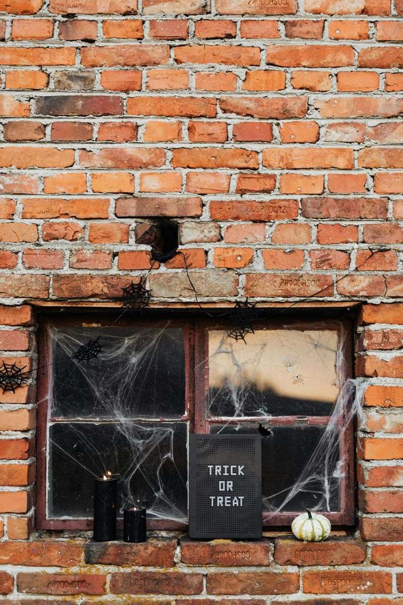 Paper Box Trick-Or-Treat Signs