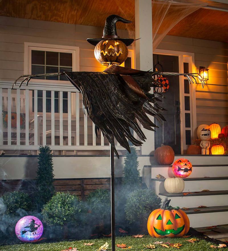 Stake-Mounted Scarecrows